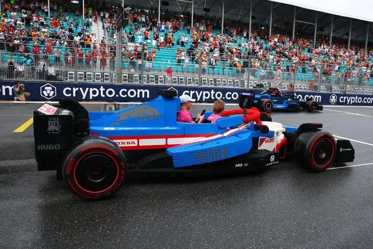 Name:  GettyImages-2213388438-1024x683.jpg
Views: 198
Size:  350.4 KB