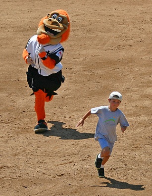 Name:  Mascot 3.jpg
Views: 668
Size:  71.2 KB