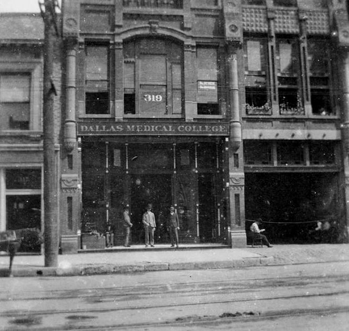 Name:  dallas-med-coll.jpg
Views: 346
Size:  100.5 KB