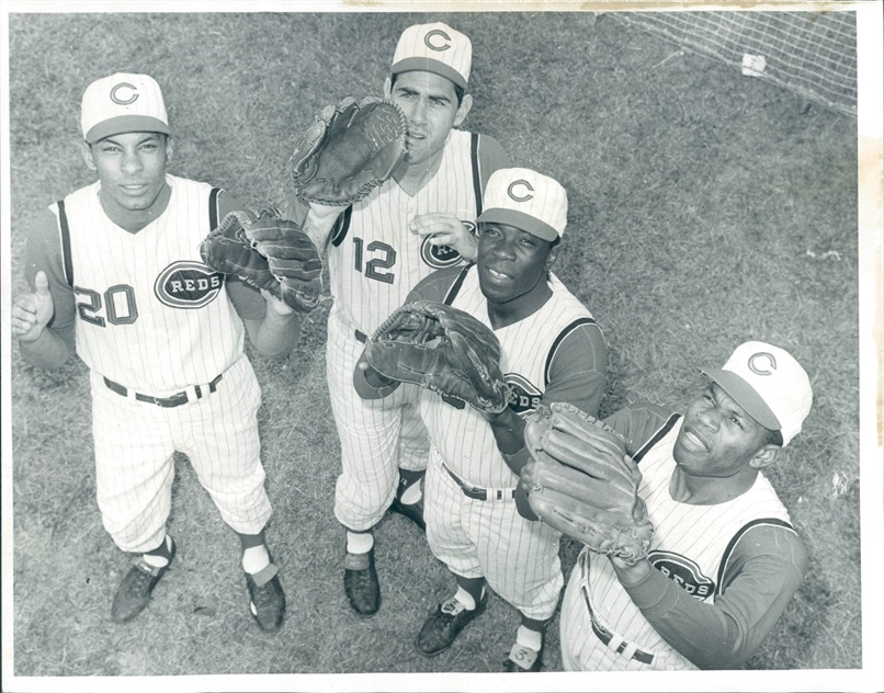 Name:  FLOYD ROBINSON 1966.jpg
Views: 1328
Size:  205.9 KB