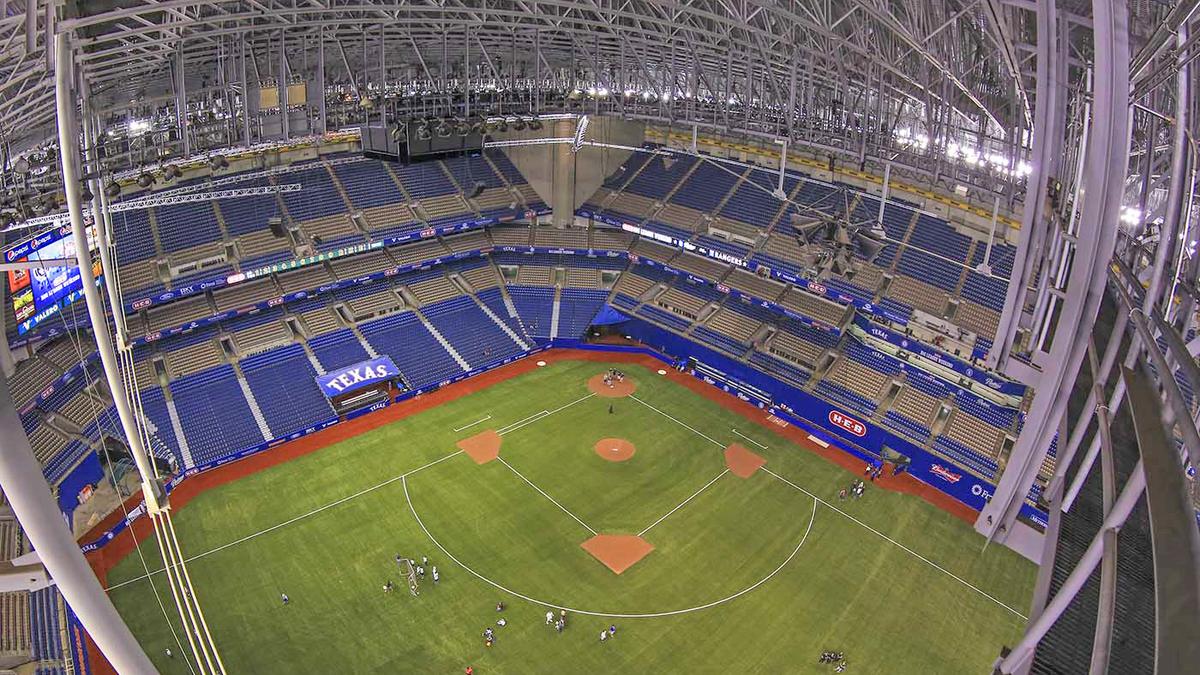 Name:  alamodome5.jpg
Views: 650
Size:  202.9 KB