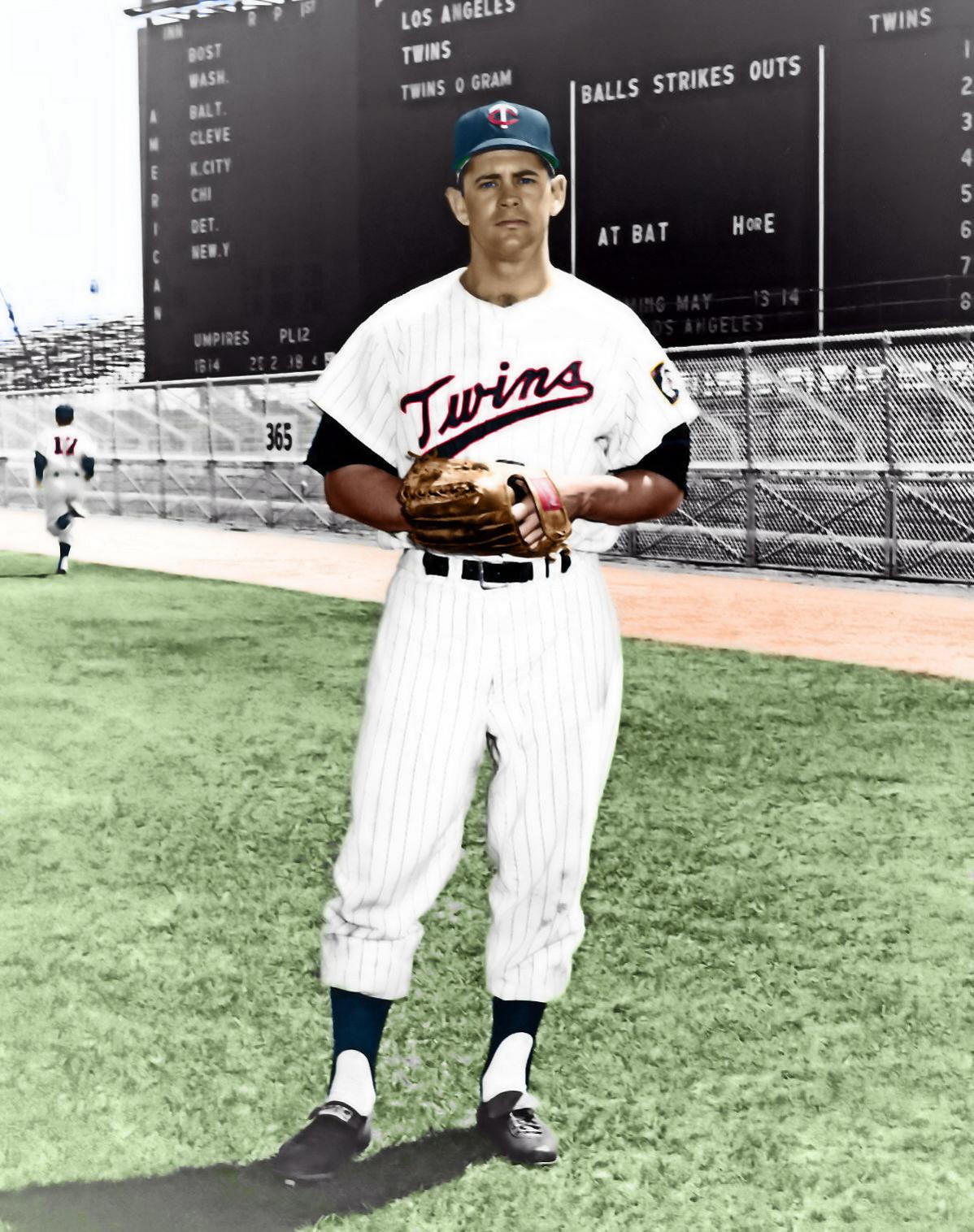 Name:  1961 Paul Giel_MIN.jpg
Views: 863
Size:  249.9 KB