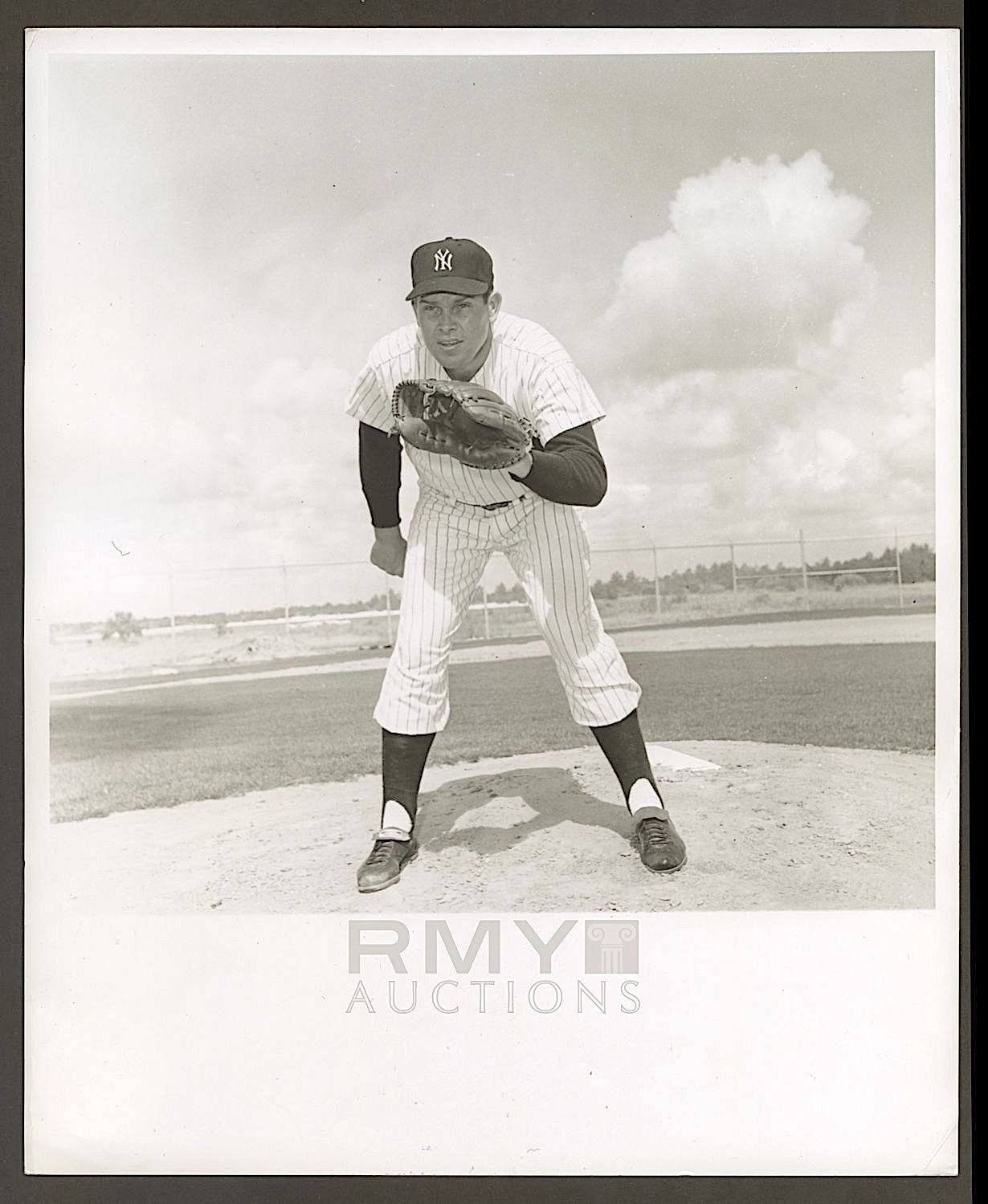 Name:  1962 ST Robin Roberts NYY.jpeg
Views: 1042
Size:  232.5 KB